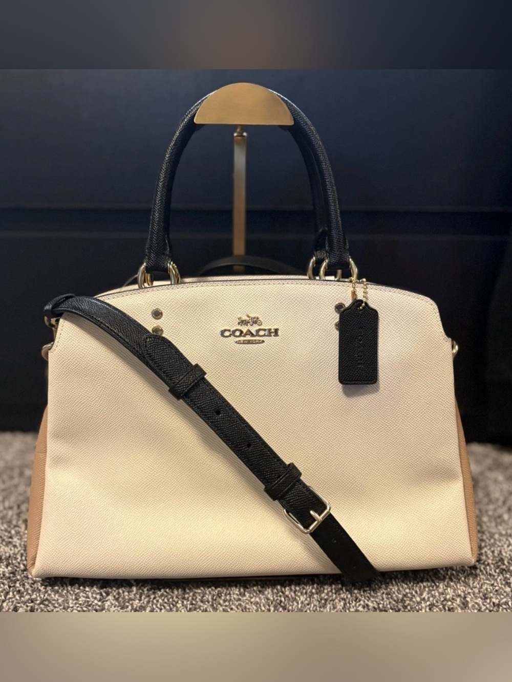 NWOT COACH LILLIE in Color block.(Retails $428) - Picture 2 of 11